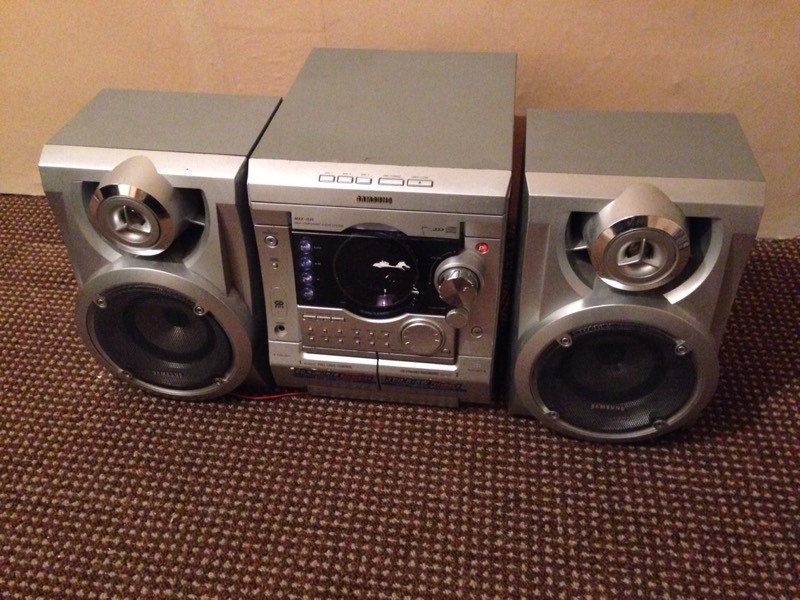 Samsung Mini Component HiFi with CD changer,Cassette Player & Radio