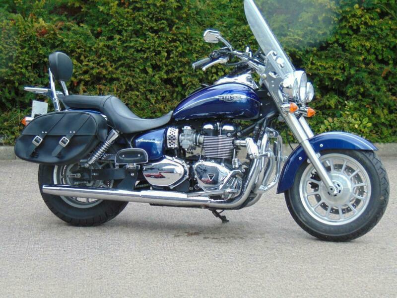 TRIUMPH BONNEVILLE AMERICA LT 2016 66 LOW MILEAGE EXCELLENT CONDITION