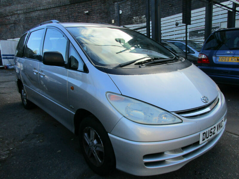 Toyota previa 2002