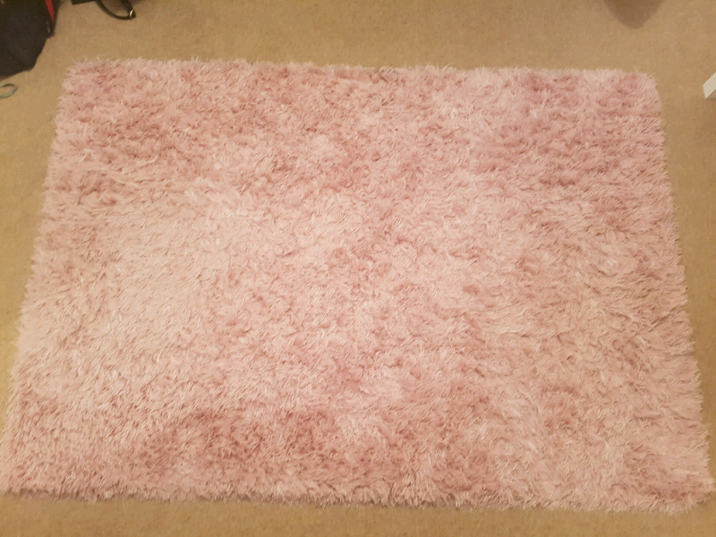 Blush Pink Fluffy Rug In Swindon Wiltshire Gumtree