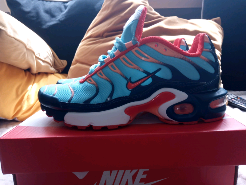 tn trainers size 6