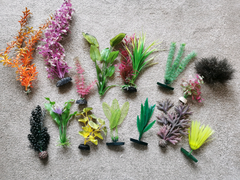 Fish Tank Aquarium Fake Plants Job Lot x15 in Hull, East Yorkshire