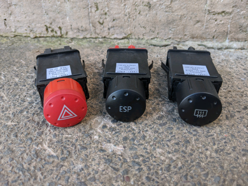 Audi TT MK1 Hazard Warning Switch Genuine OEM in Dunbar, East Lothian