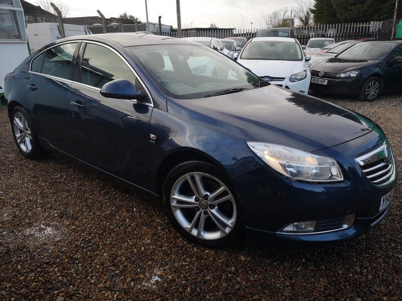 Vauxhall Insignia SRI (blue) 2010 in Romford, London Gumtree