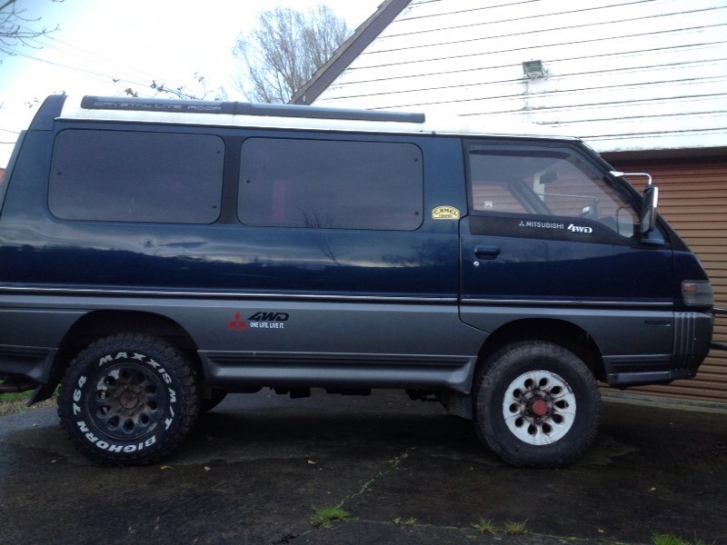 Mitsubishi l300 4wd