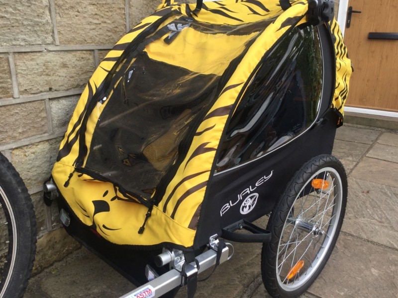 Burley D’lite ST child bike trailer Special Edition in Kirkburton