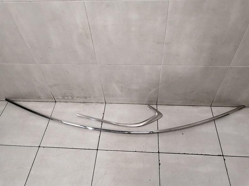 BENTLEY GT V8S Left Side Body Moulding 3W8853835F Links Leiste Fensterrahmen