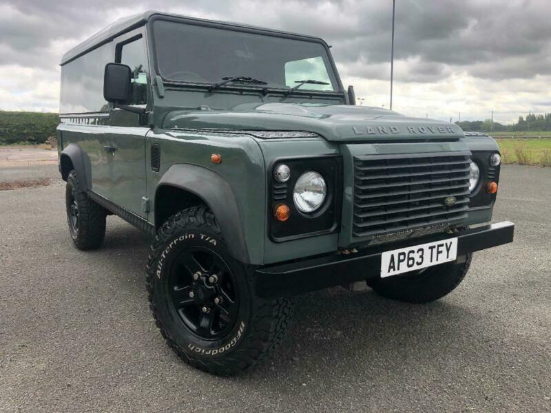 LAND ROVER DEFENDER 110 3 Door Hardtop Commercial 2013 Diesel Manual in
