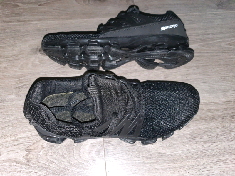 cheap black running trainers