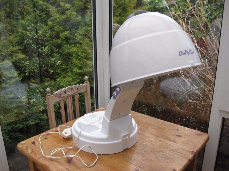 BABYLISS HAIR DRYER PORTABLE TABLE TOP, MINT CONDITION in Liskeard
