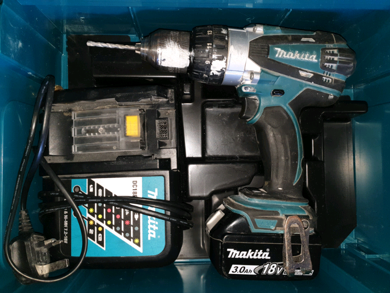 Makita 18v cordless drill with charger and case in Cheltenham