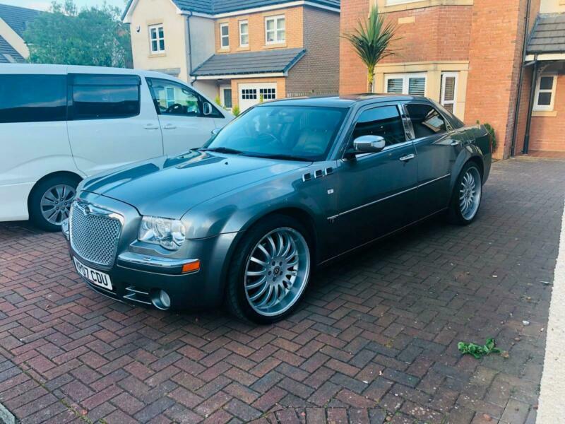 Chrysler 300c bentley
