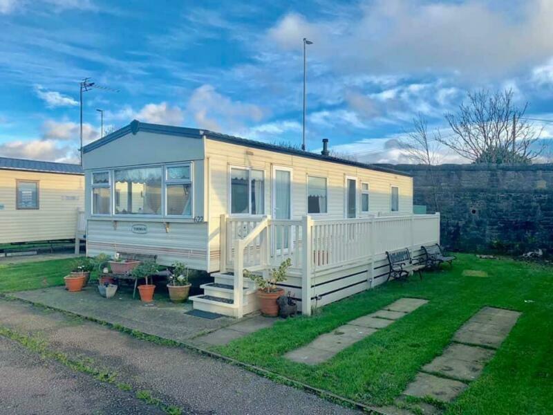 CHEAP STATIC CARAVAN FOR SALE LYONS WINKUPS / NORTH WALES / TOWYN