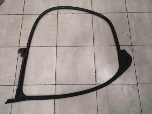 TESLA MODEL S 70 Front Left Door Seal 6009583-00-N Türdichtungen Vorne Links