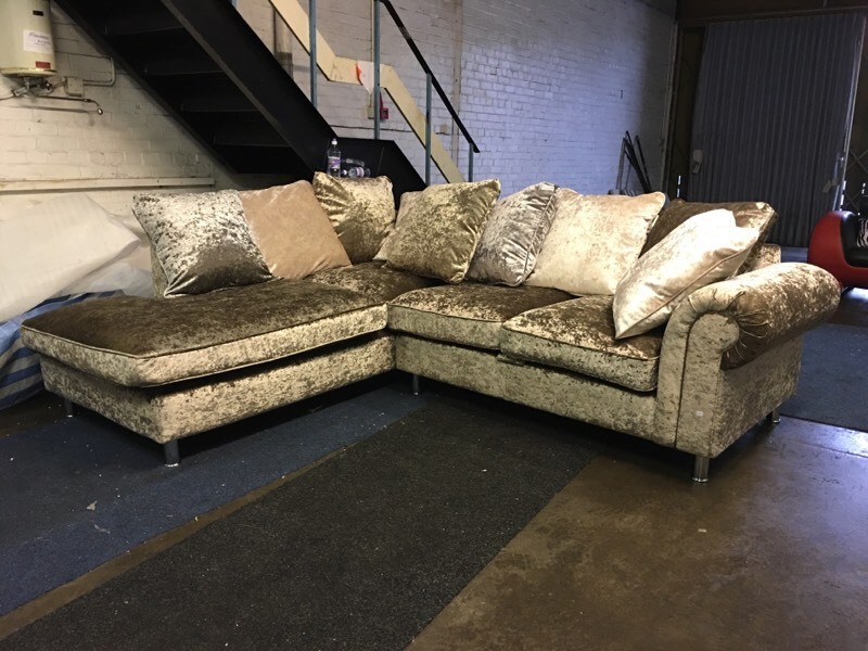 Laurence Llewelyn-Bowen Scarpa gold silver crushed velvet left hand