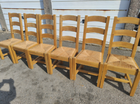6 X solid oak dining chairs, local delivery possible 