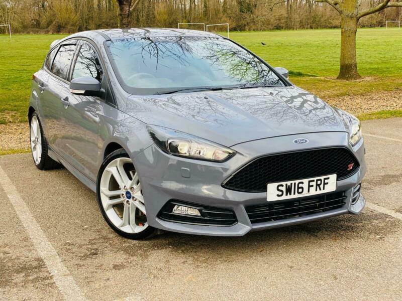 Ford focus 2 hatchback