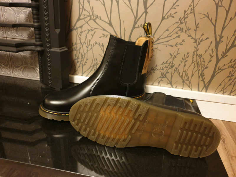 mens dr martens boots size 12