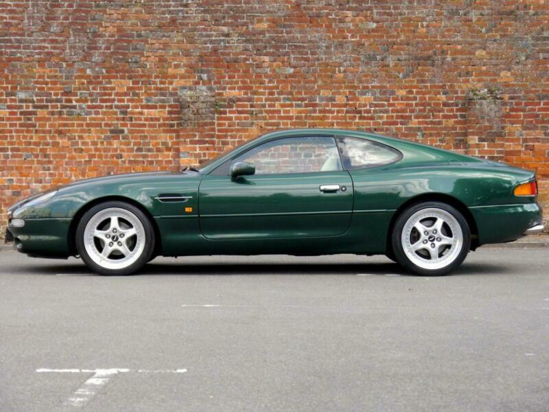 Aston martin v8 1996