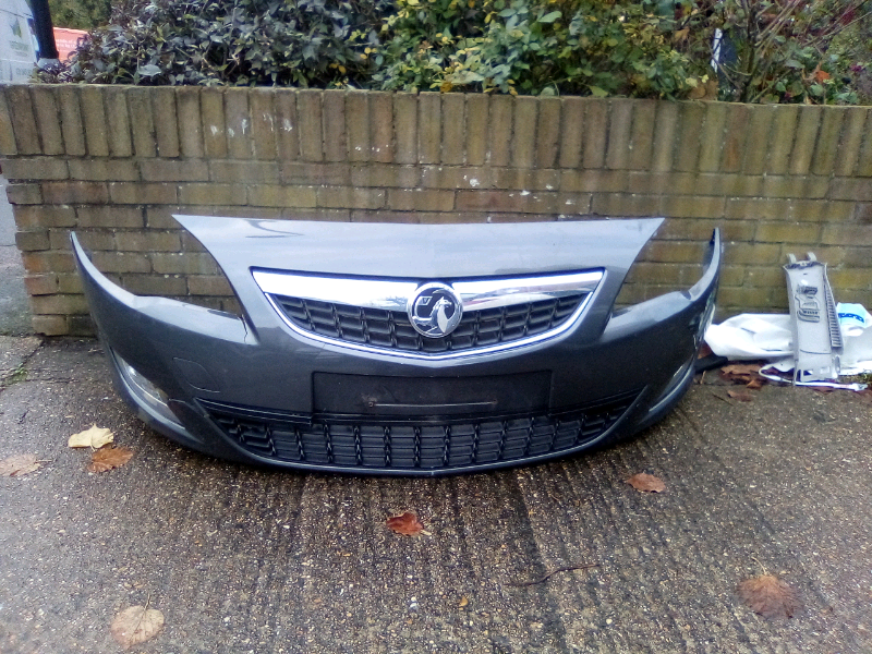 Бампер передний astra j
