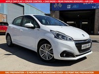 2018 Peugeot 208 PureTech Signature Hatchback Petrol Manual