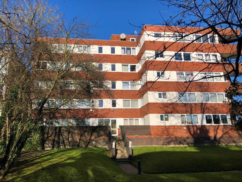 1 bedroom flat in Ballards Lane, Finchley, N32 in North Finchley