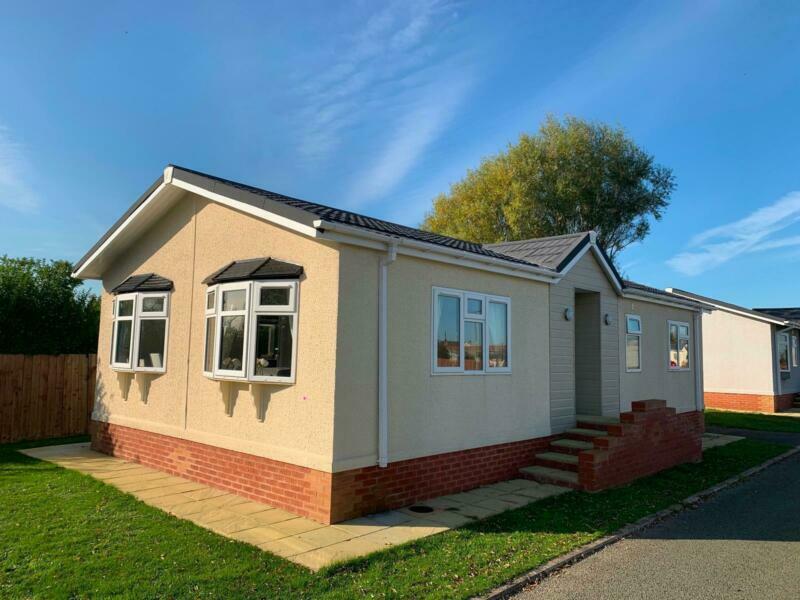 Luxury Park Home 12 month park Meols,Wirral,Liverpool,Merseyside,Stoke,Cheshire in Wirral