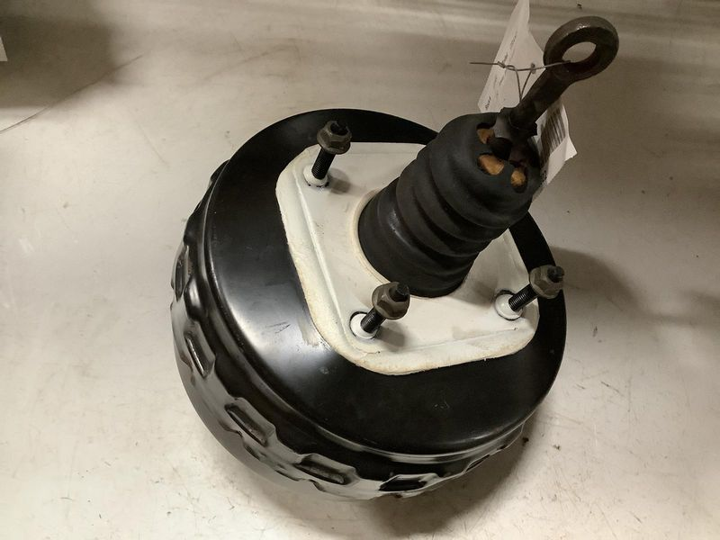 1999-2004 Jeep Grand Cherokee Power Brake Booster OEM