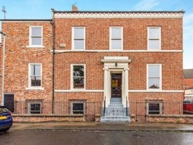  9 Rooms Available - Professionals and Contractors