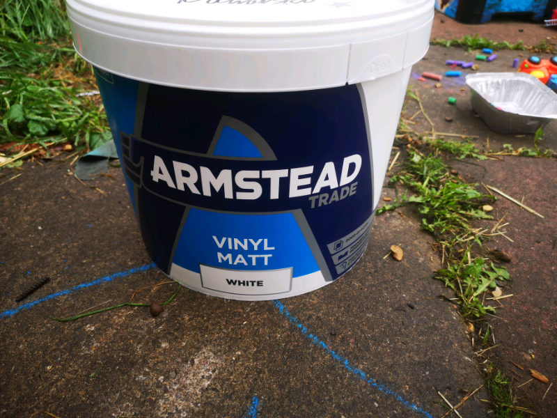 White paint Armstead 10l vinyl Matt X 4 in Coventry, West Midlands