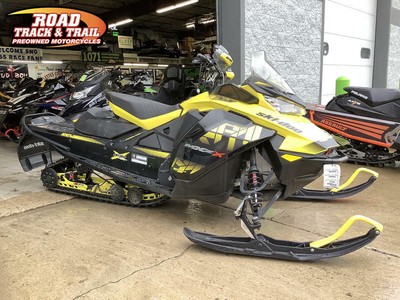 2018 Ski-Doo MXZ® X® Ice Cobra 1.6 Rotax® 850 E-TEC® Sunburst Y Yellow