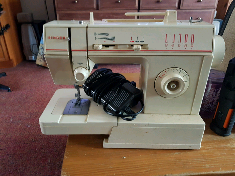 Singer sewing machine in Castlemilk, Glasgow Gumtree