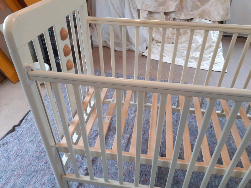 Drop Side Cot for sale in UK 40 used Drop Side Cots