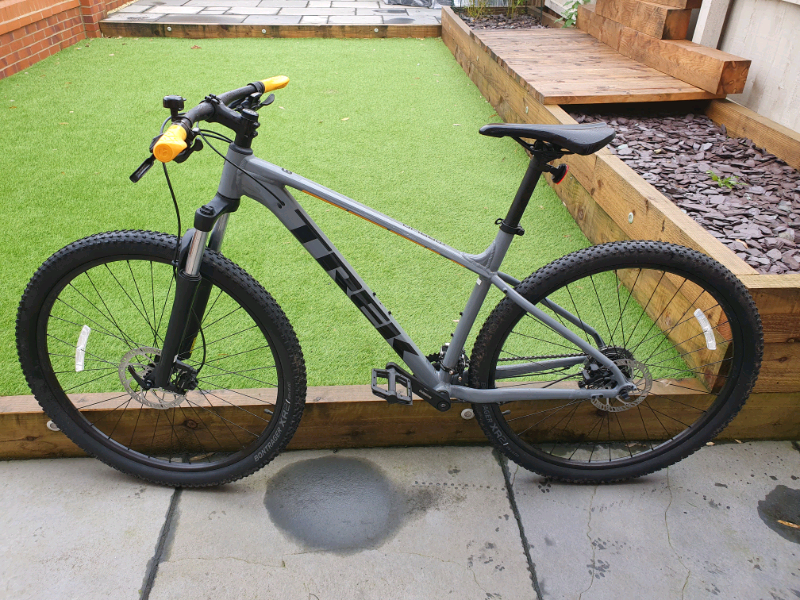 Trek Marlin 6 2020 hardtail mounting bike 19" 29er | in Bolton