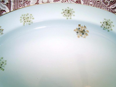 Noritake SNOWFLAKE Gold Green Black Snowflakes 17