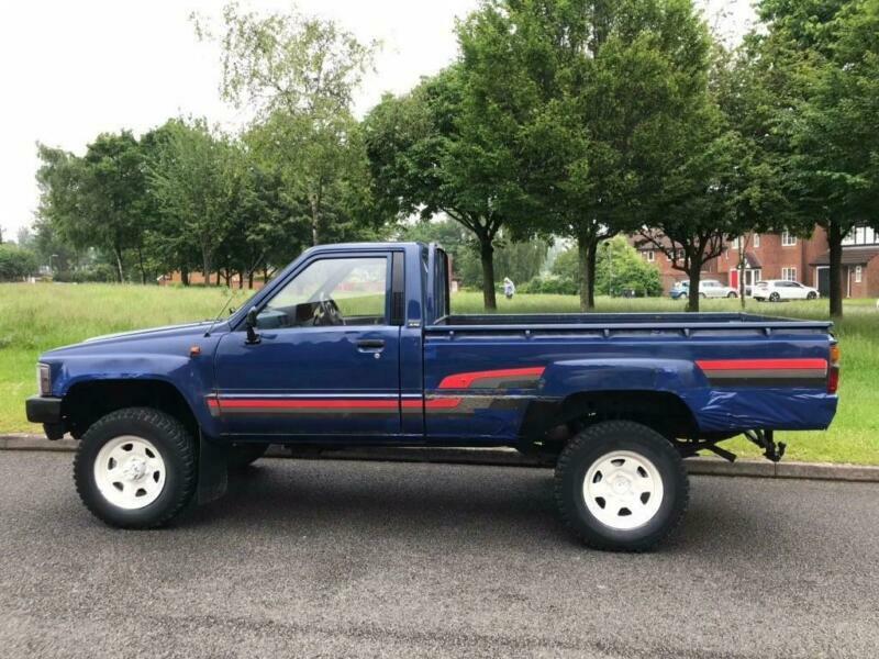 Toyota hilux 1987 года