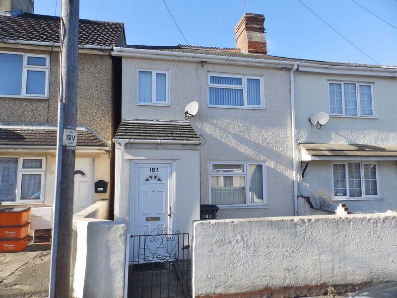 2 bed house Cricklade Rd in Swindon, Wiltshire Gumtree