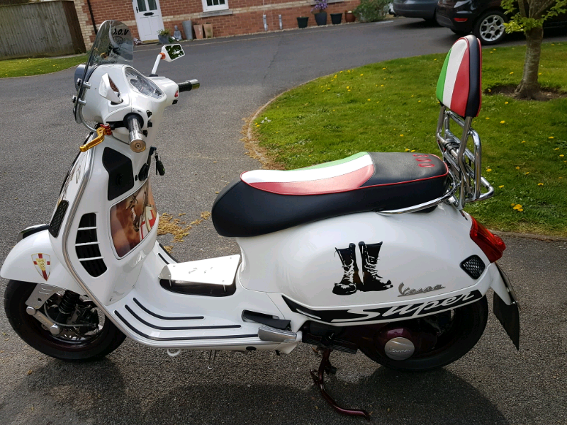 Vespa gts 300 | in Templecombe, Somerset | Gumtree