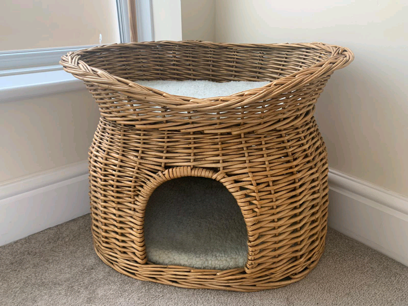 Cat Basket in Farnborough, Hampshire Gumtree