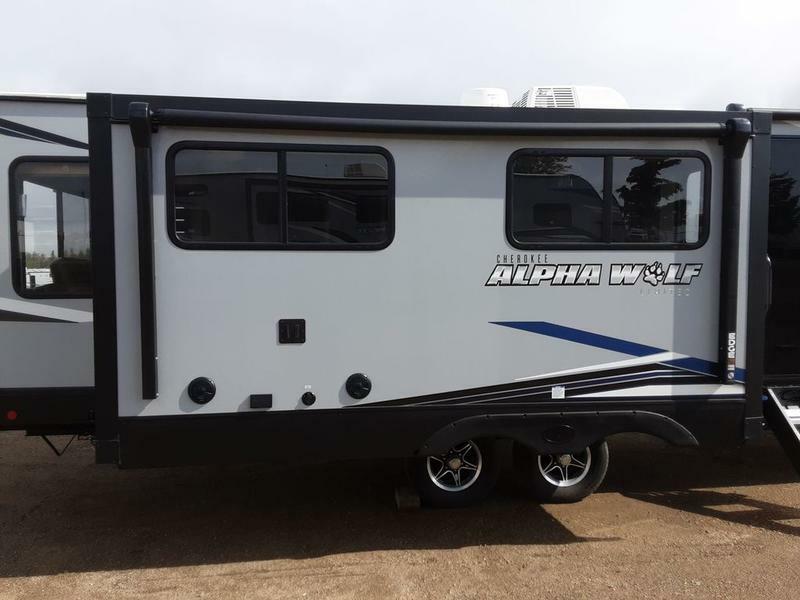 2021 Forest River Alpha Wolf 26rl L Travel Trailers Campers Red Deer Kijiji