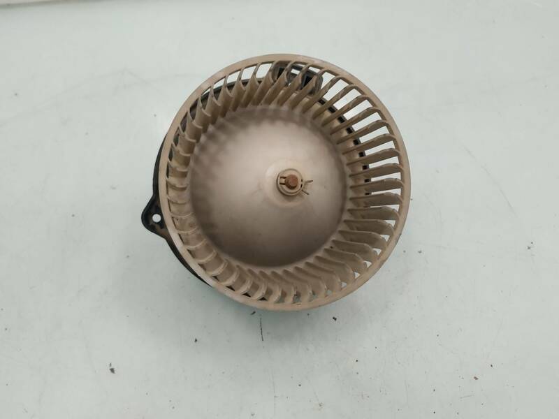 04924f Ventilateur Chauffage Pour Mitsubishi L 200 (K6 7) 2500 Td 1996 285849