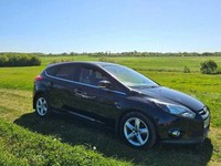 Ford Focus ZETEC ulez compliant petrol black 5 door hatchback