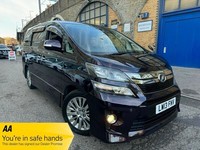 Toyota Vellfire SE