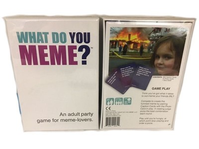 对于出售 What Do You Meme? Card Game