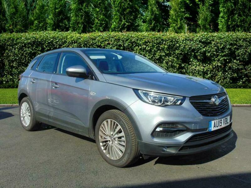 2019 Vauxhall Grandland X X SE 1.2 Turbo (130ps) Petrol grey Manual