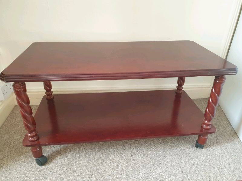 Table TV stand with shelf and on wheels/castors in Hull, East