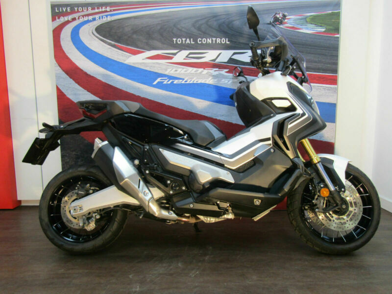 Honda XADV FABULOUS BIKE, FABULOUS PRICE | in Farnham ...