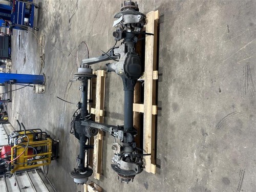 Used Front Axle Assembly Front 4WD fits: 2011 Ford F250SD PICKUP SRW 3.31 ratio