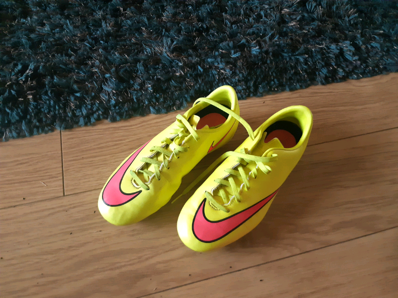 nike mercurial boots size 6