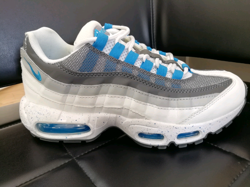 baby blue 95s
